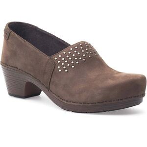 Dansko Women’s Mavis Milled Nubuck Studded Slip On Clog Size EU 37 - US 6.5/7.0